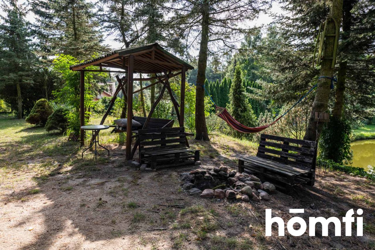 Przestronny dom z prywatnym stawem w Rajcu Poduchownym - Dom - Sprzedaż - Radom, Rajec Poduchowny