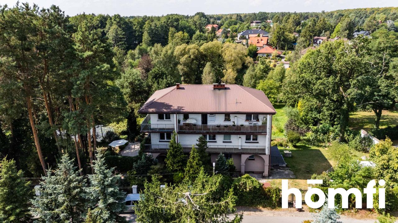 Przestronny dom z prywatnym stawem w Rajcu Poduchownym - Dom - Sprzedaż - Radom, Rajec Poduchowny