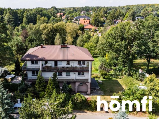 Przestronny dom z prywatnym stawem w Rajcu Poduchownym - Dom - Sprzedaż - Radom, Rajec Poduchowny