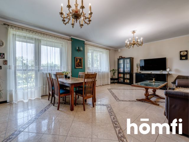 Przestronny dom z prywatnym stawem w Rajcu Poduchownym - Dom - Sprzedaż - Radom, Rajec Poduchowny