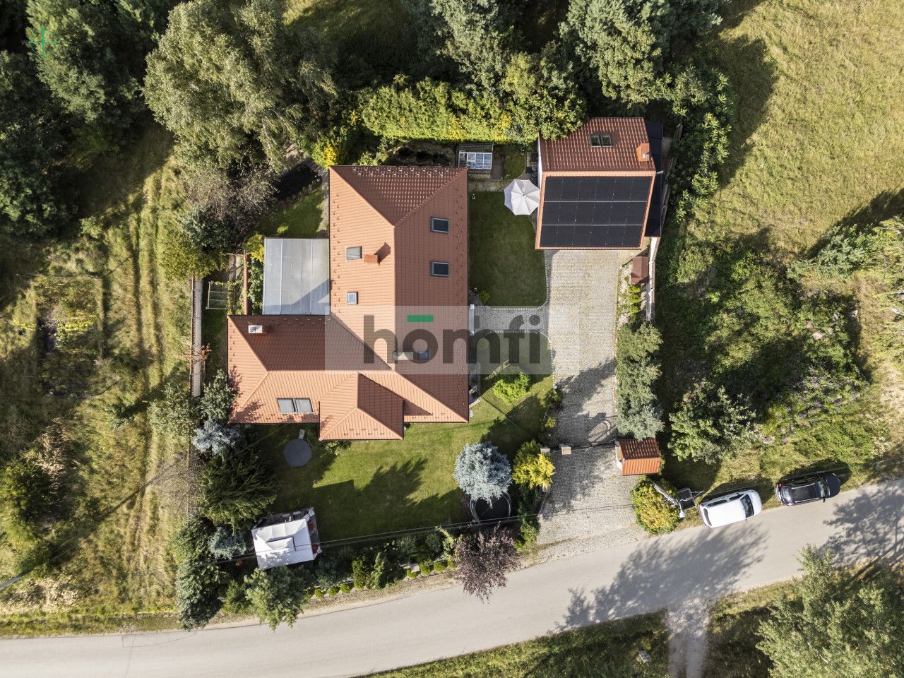 A spacious and comfortable detached house - Дім - Продаж - Kielecki, Miedziana Góra / Ciosowa