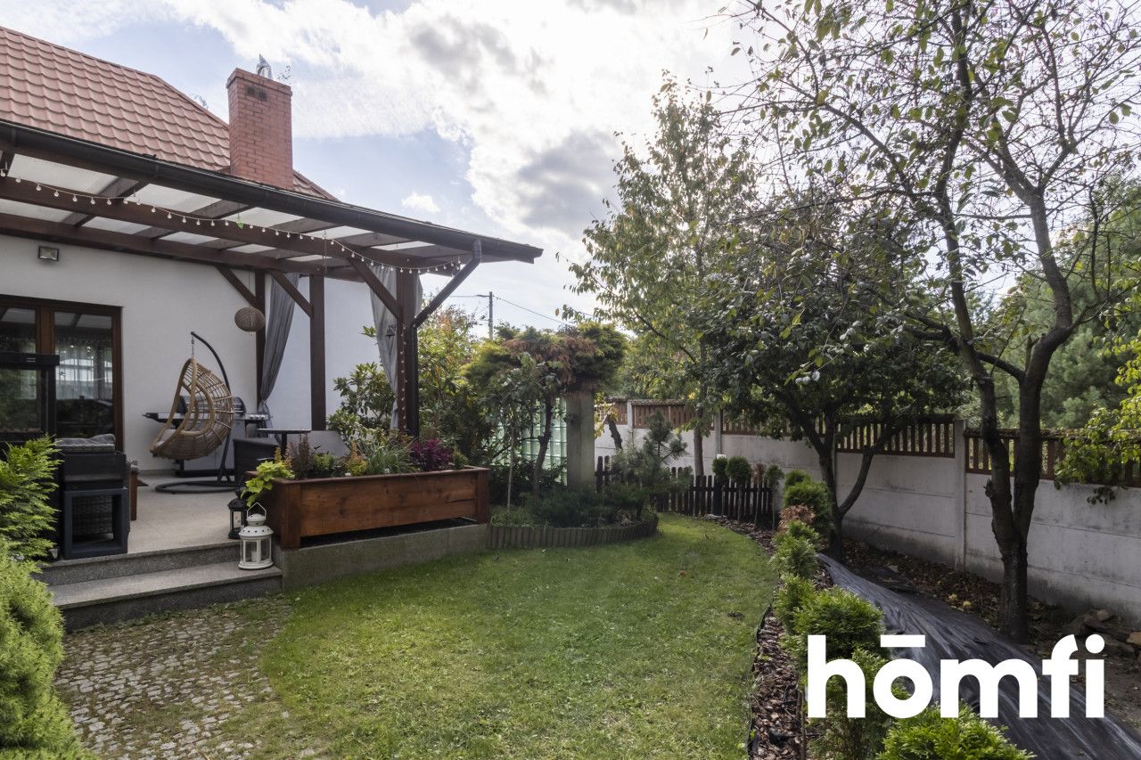 A spacious and comfortable detached house - Дім - Продаж - Kielecki, Miedziana Góra / Ciosowa