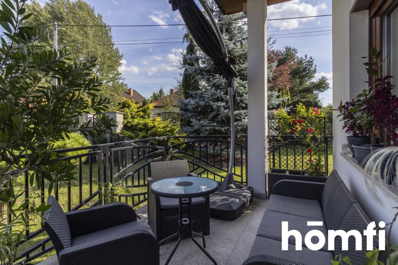 A spacious and comfortable detached house - Дім - Продаж - Kielecki, Miedziana Góra / Ciosowa