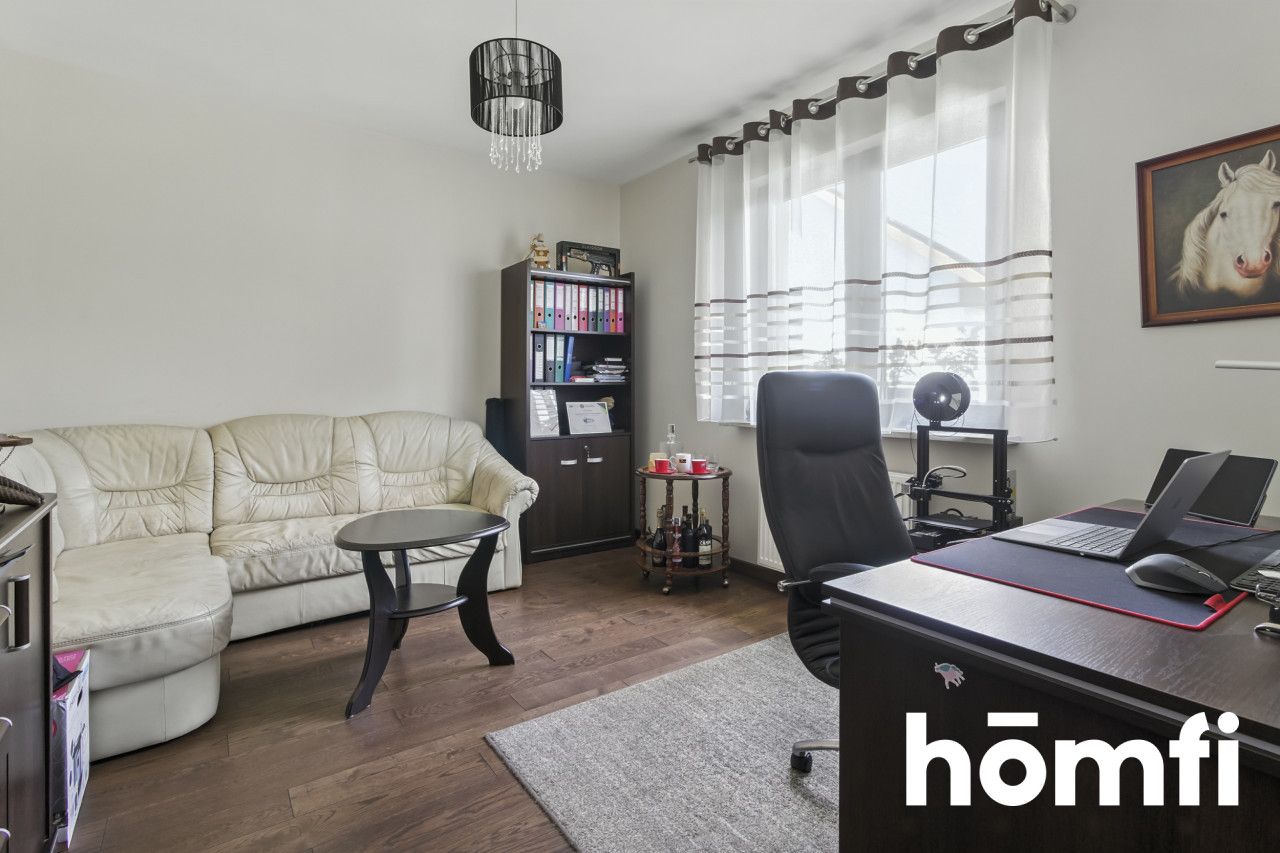 A spacious and comfortable detached house - Дім - Продаж - Kielecki, Miedziana Góra / Ciosowa