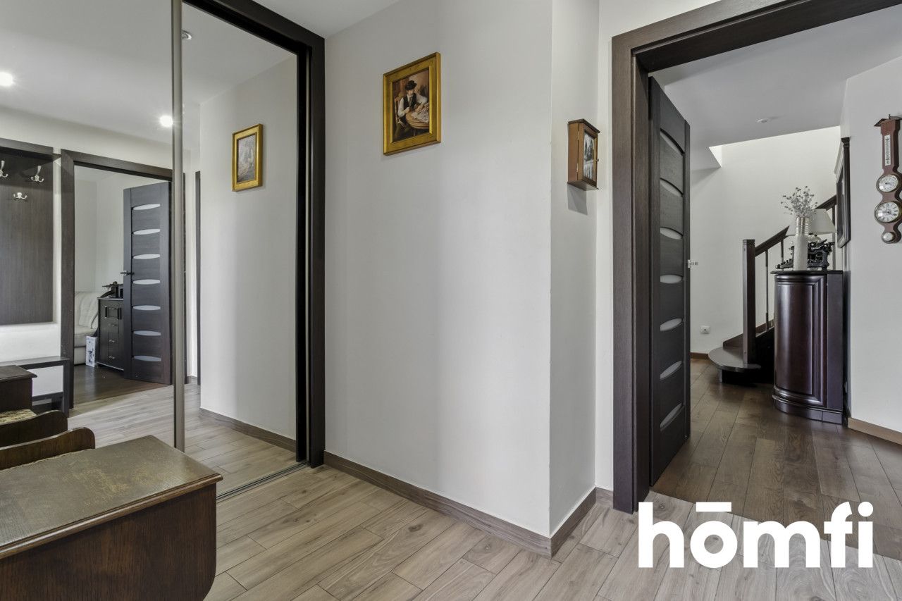 A spacious and comfortable detached house - Дім - Продаж - Kielecki, Miedziana Góra / Ciosowa