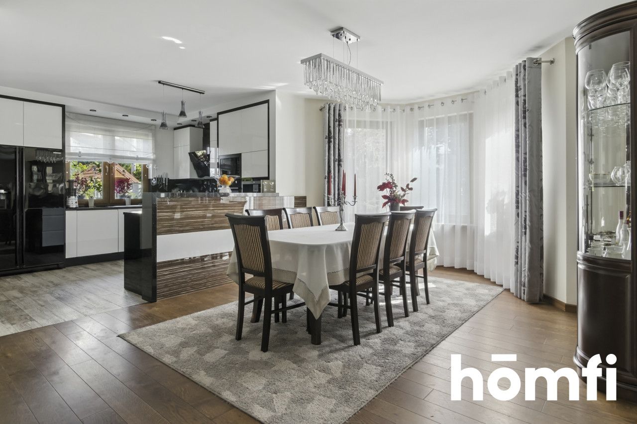 A spacious and comfortable detached house - Дім - Продаж - Kielecki, Miedziana Góra / Ciosowa