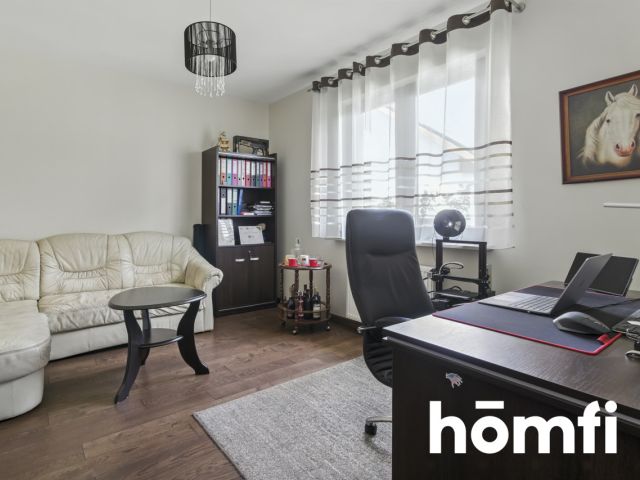 Wolnostojący dom z przestrzenią i wygodą - Dom - Sprzedaż - Kielecki, Miedziana Góra / Ciosowa