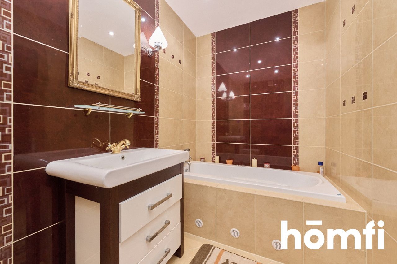 Duży, narożny dom w cichej okolicy - Dom - Sprzedaż - Wrocław, Krzyki / Klecina