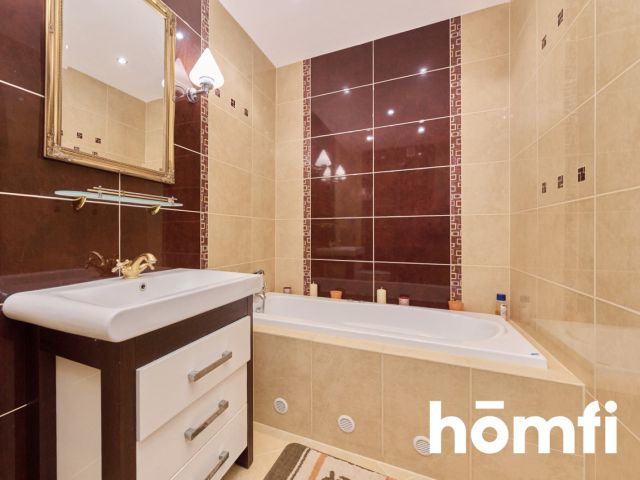 Duży, narożny dom w cichej okolicy - Dom - Sprzedaż - Wrocław, Krzyki / Klecina