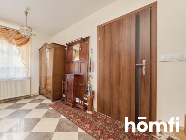 Duży, narożny dom w cichej okolicy - Dom - Sprzedaż - Wrocław, Krzyki / Klecina