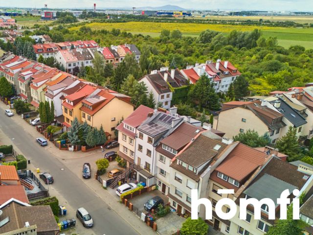 Duży, narożny dom w cichej okolicy - Dom - Sprzedaż - Wrocław, Krzyki / Klecina