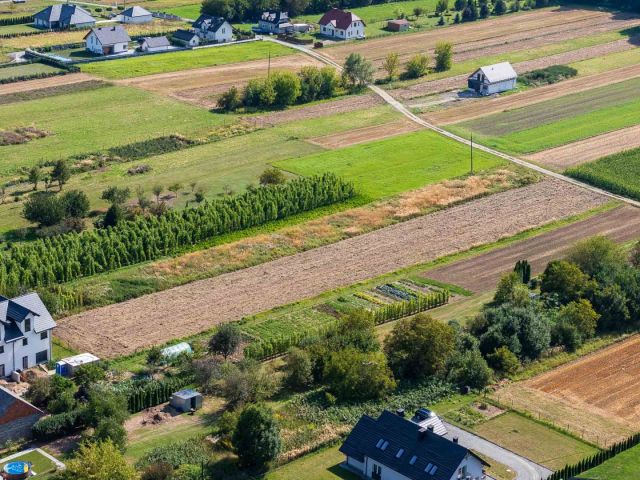 Działka rolno- budowlana o powierzchni 3817 m2 położona w Zielonkach przy wyjeździe w kierunku Trojanowice - Działka - Sprzedaż - Krakowski, Zielonki