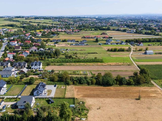 Działka rolno- budowlana o powierzchni 3817 m2 położona w Zielonkach przy wyjeździe w kierunku Trojanowice - Działka - Sprzedaż - Krakowski, Zielonki
