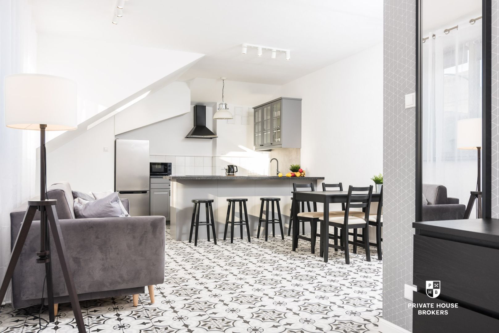 Apartament o powierzchni 83 m2 w odrestaurowanej Kamienicy z 2020 roku| Stare Miasto,| Galeria Krakowska - Mieszkanie - Wynajem - Kraków, Śródmieście / Stare Miasto