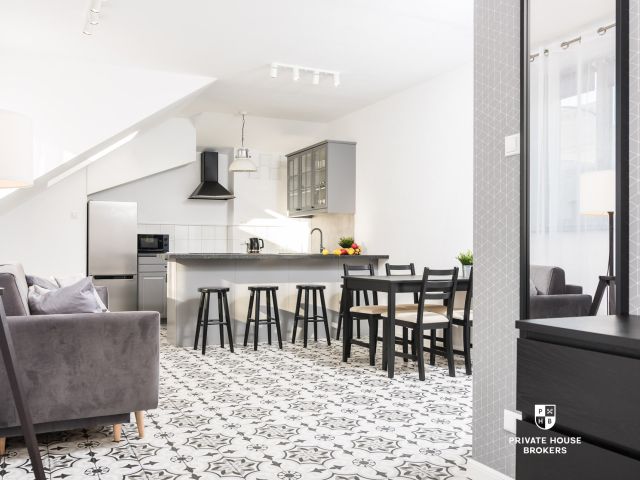 Apartament o powierzchni 83 m2 w odrestaurowanej Kamienicy z 2020 roku| Stare Miasto,| Galeria Krakowska - Mieszkanie - Wynajem - Kraków, Śródmieście / Stare Miasto