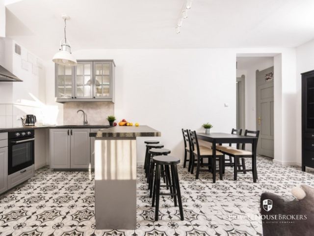 Apartament o powierzchni 83 m2 w odrestaurowanej Kamienicy z 2020 roku| Stare Miasto,| Galeria Krakowska - Mieszkanie - Wynajem - Kraków, Śródmieście / Stare Miasto