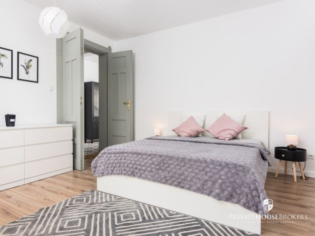 Apartament o powierzchni 83 m2 w odrestaurowanej Kamienicy z 2020 roku| Stare Miasto,| Galeria Krakowska - Mieszkanie - Wynajem - Kraków, Śródmieście / Stare Miasto