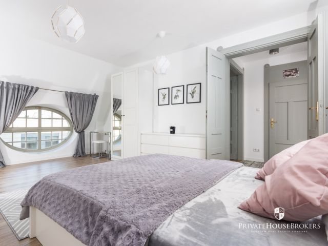 Apartament o powierzchni 83 m2 w odrestaurowanej Kamienicy z 2020 roku| Stare Miasto,| Galeria Krakowska - Mieszkanie - Wynajem - Kraków, Śródmieście / Stare Miasto