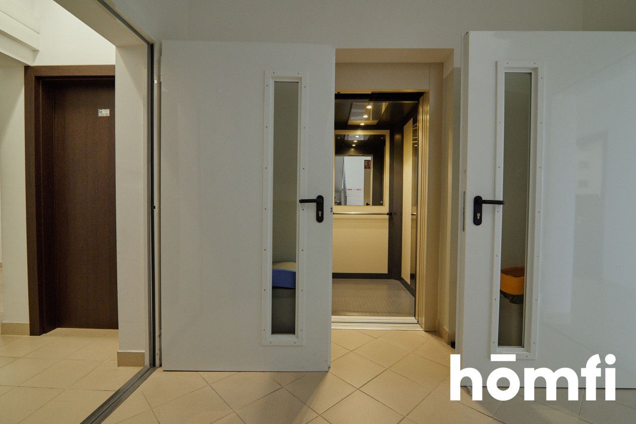 Na sprzedaż budynek biurowy z najemcą - Zamość - Lokal użytkowy - Sprzedaż - Zamość