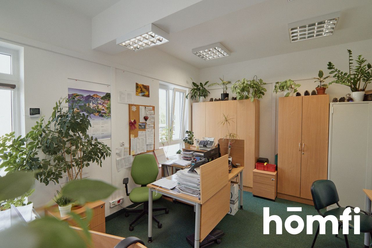 Na sprzedaż budynek biurowy z najemcą - Zamość - Lokal użytkowy - Sprzedaż - Zamość