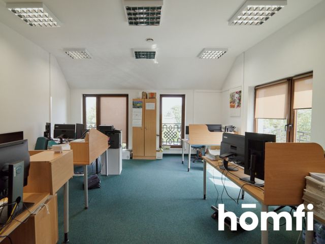 Na sprzedaż budynek biurowy z najemcą - Zamość - Lokal użytkowy - Sprzedaż - Zamość