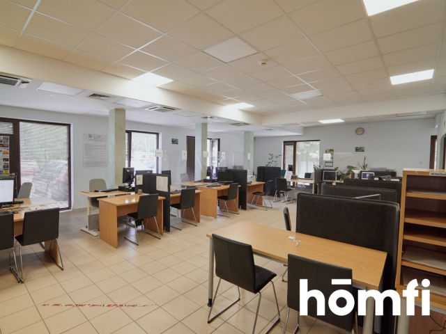 Na sprzedaż budynek biurowy z najemcą - Zamość - Lokal użytkowy - Sprzedaż - Zamość