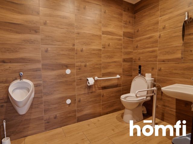 Na sprzedaż budynek biurowy z najemcą - Zamość - Lokal użytkowy - Sprzedaż - Zamość