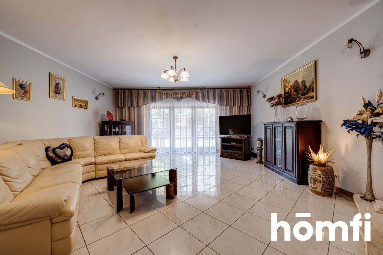 Przestronny dom wysokiej klasy + hala na posesji - Dom - Sprzedaż - Radom, Kozia Góra