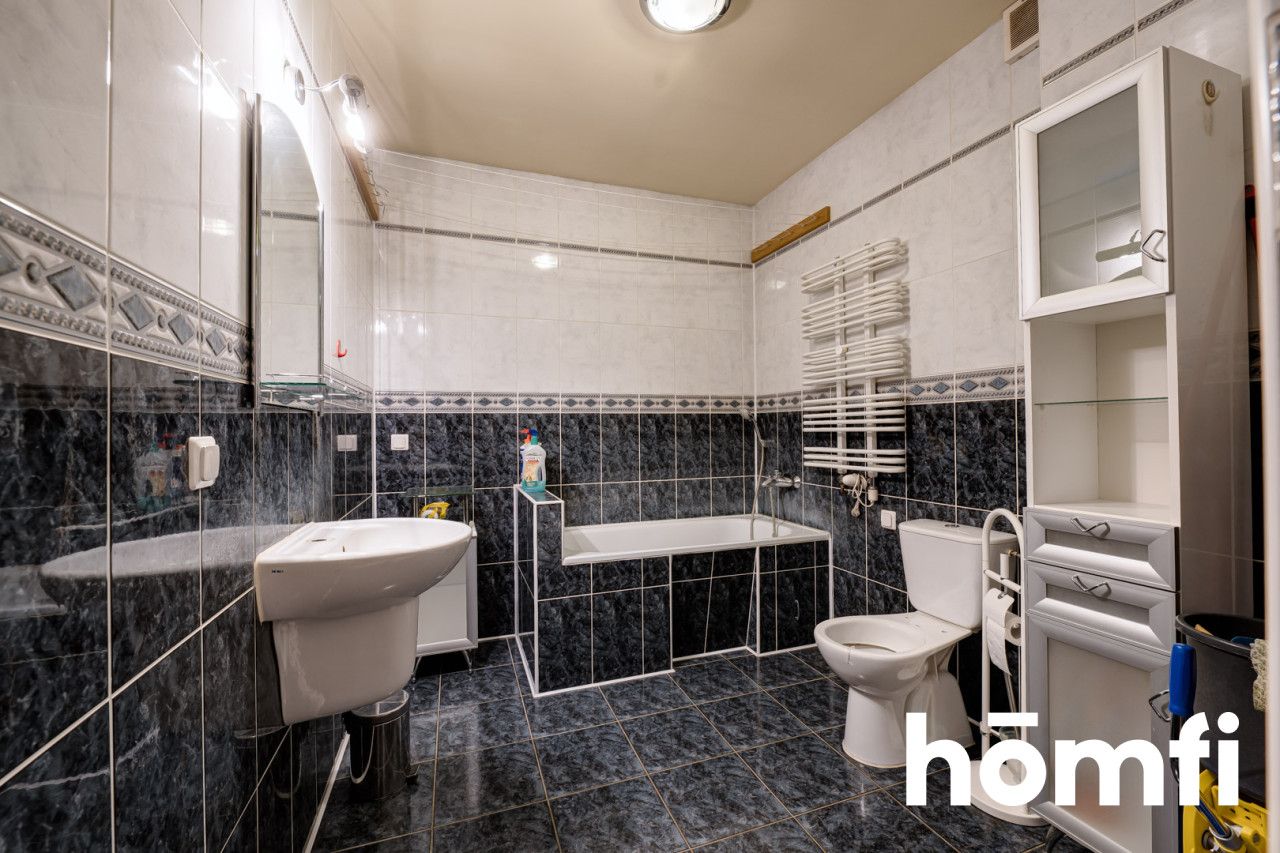 Przestronny dom wysokiej klasy + hala na posesji - Dom - Sprzedaż - Radom, Kozia Góra