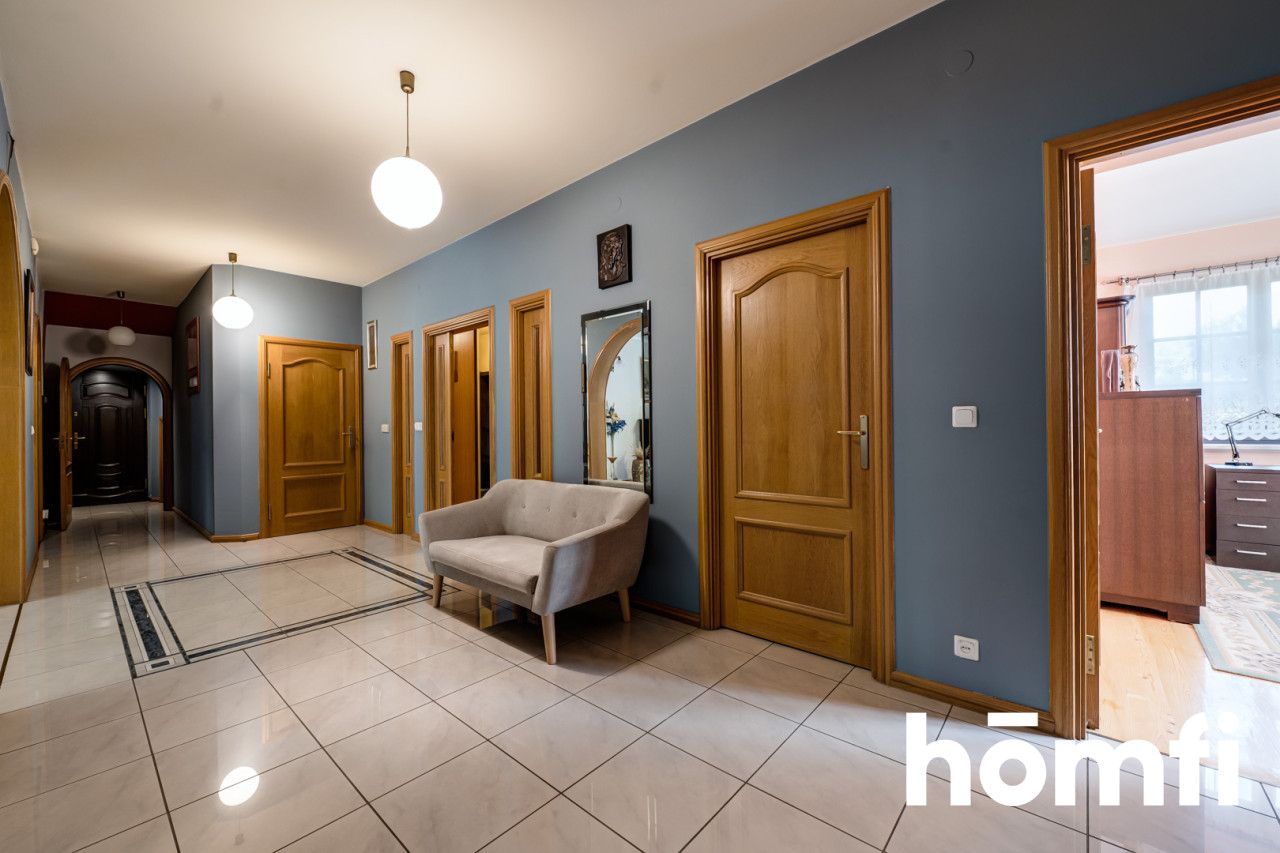 Przestronny dom wysokiej klasy + hala na posesji - Dom - Sprzedaż - Radom, Kozia Góra