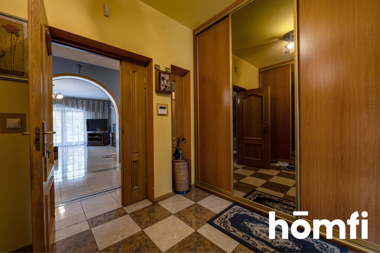 Przestronny dom wysokiej klasy + hala na posesji - Dom - Sprzedaż - Radom, Kozia Góra