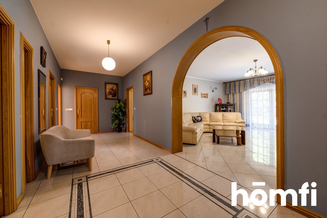 Przestronny dom wysokiej klasy + hala na posesji - Dom - Sprzedaż - Radom, Kozia Góra