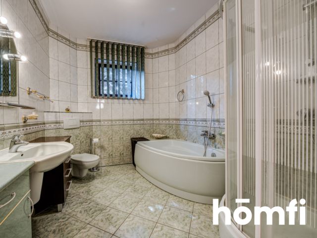 Przestronny dom wysokiej klasy + hala na posesji - Dom - Sprzedaż - Radom, Kozia Góra