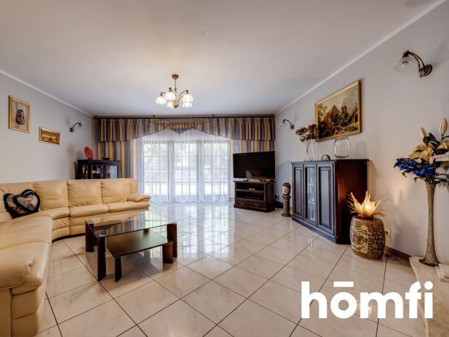 Przestronny dom wysokiej klasy + hala na posesji - Dom - Sprzedaż - Radom, Kozia Góra