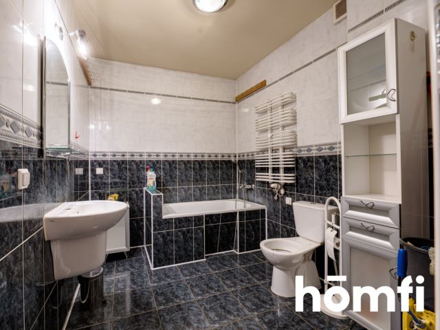 Przestronny dom wysokiej klasy + hala na posesji - Dom - Sprzedaż - Radom, Kozia Góra