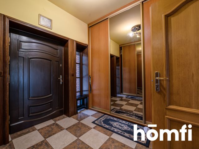 Przestronny dom wysokiej klasy + hala na posesji - Dom - Sprzedaż - Radom, Kozia Góra