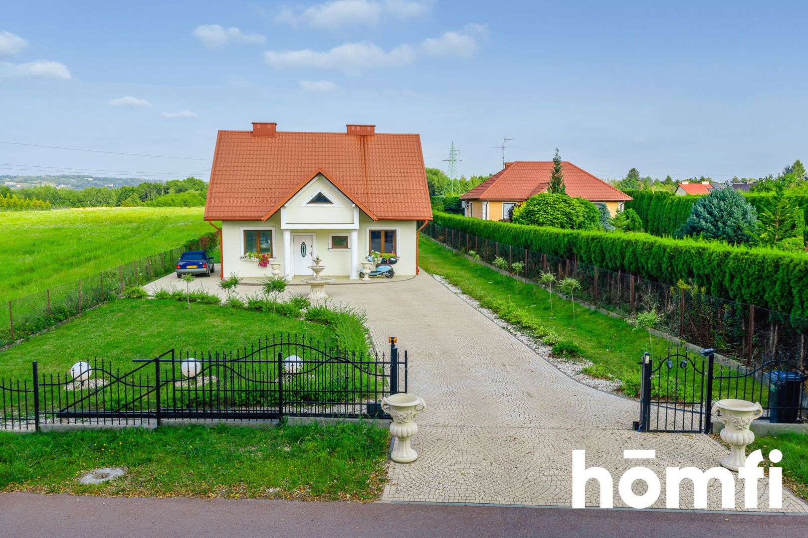 Dom na ogrodzonej widokowej 15arowej działce - Dom - Sprzedaż - Rzeszów, Budziwój