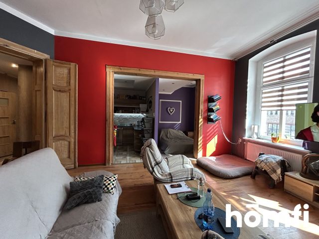 Mieszkanie w kamienicy w idealnej lokalizacji - Mieszkanie - Sprzedaż - Bytom, Centrum