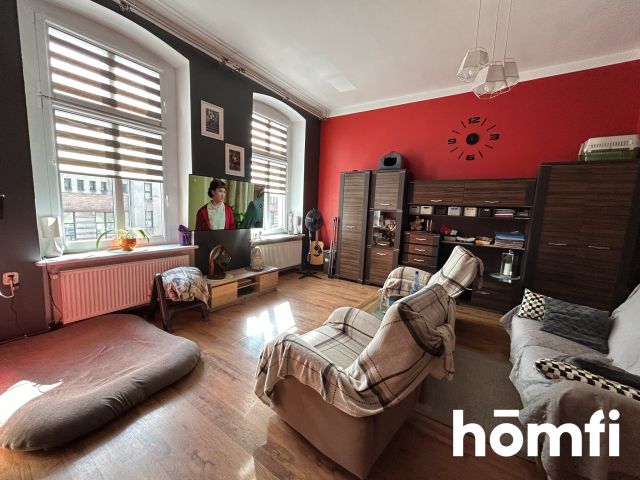 Mieszkanie w kamienicy w idealnej lokalizacji - Mieszkanie - Sprzedaż - Bytom, Centrum