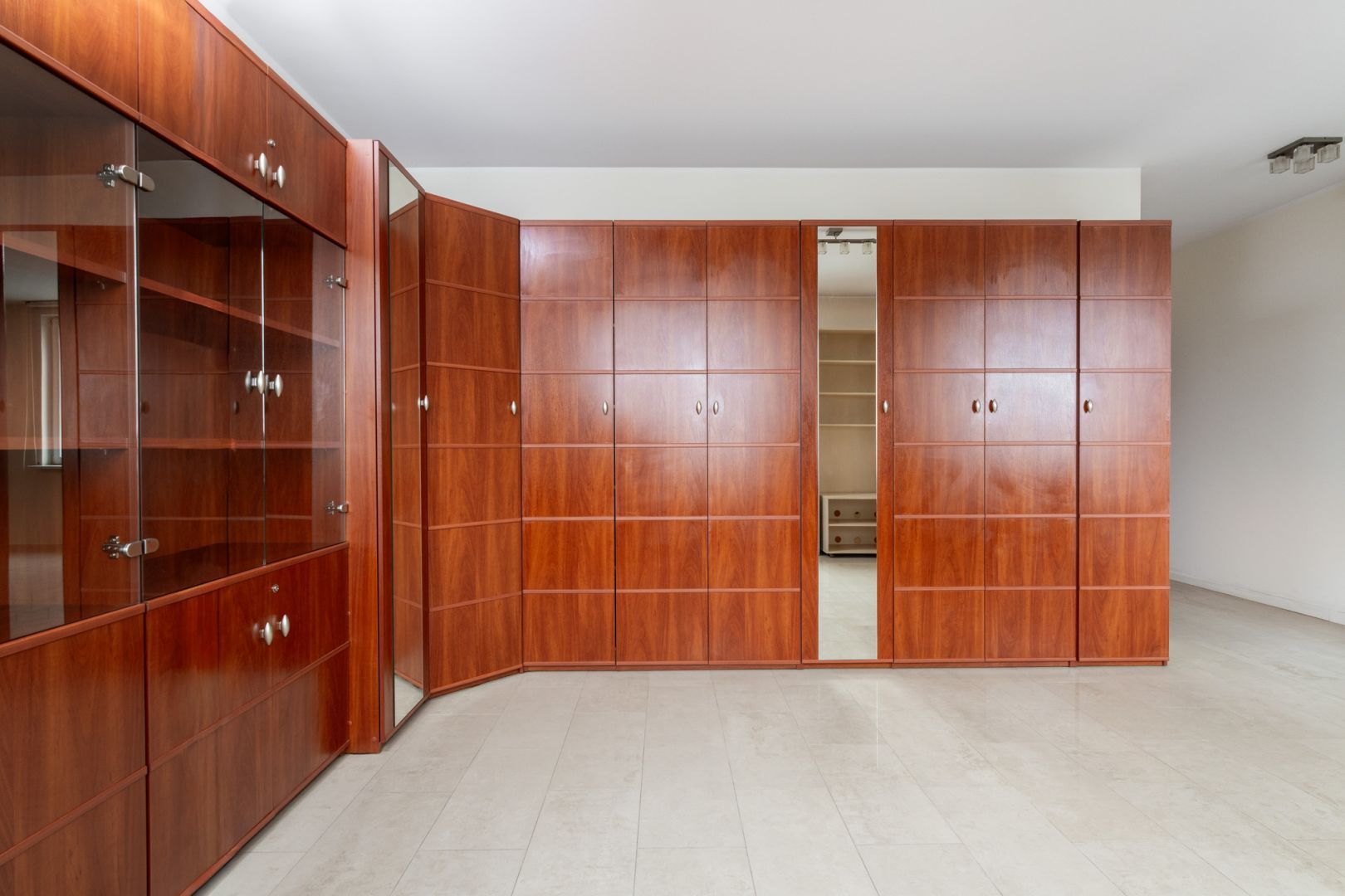 Przestronna kawalerka|Żoliborz 40m2 z klimatyzacją - Mieszkanie - Sprzedaż - Warszawa, Żoliborz / Stary Żoliborz