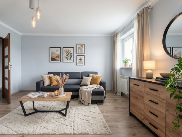 comfortable 44 m² apartment, located on the 6th floor at 42 Aleje Jerozolimskie in Warsaw - Квартира - Оренда - Warszawa, Śródmieście