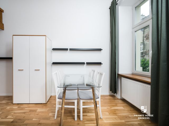Studio z antresolą ul. Dietla 15 z widokiem na Wawel - Mieszkanie - Wynajem - Kraków, Śródmieście / Kazimierz