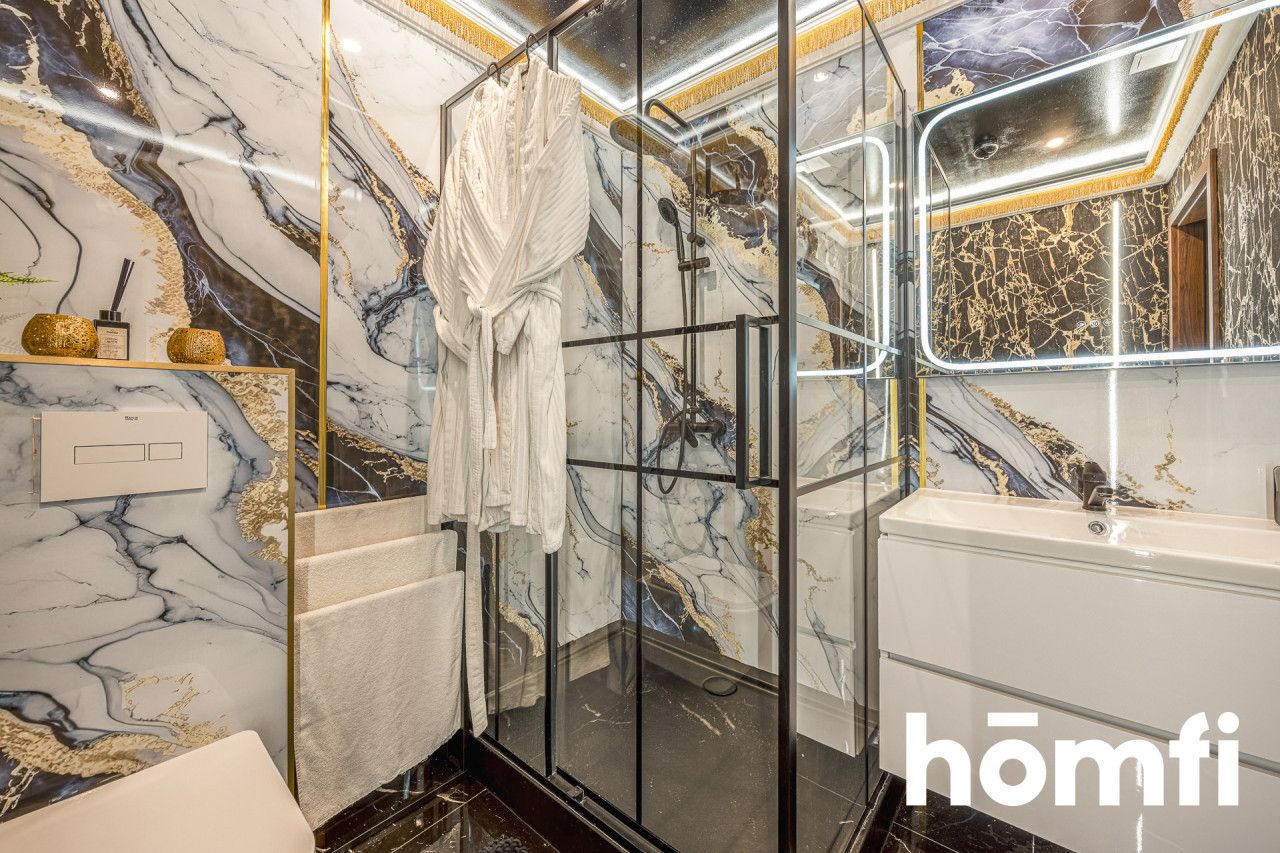 Hotel with a swimming pool, sauna, jacuzzi, salt cave and restaurant in Rzeszów - Комерційне приміщення - Продаж - Rzeszów, Budziwój