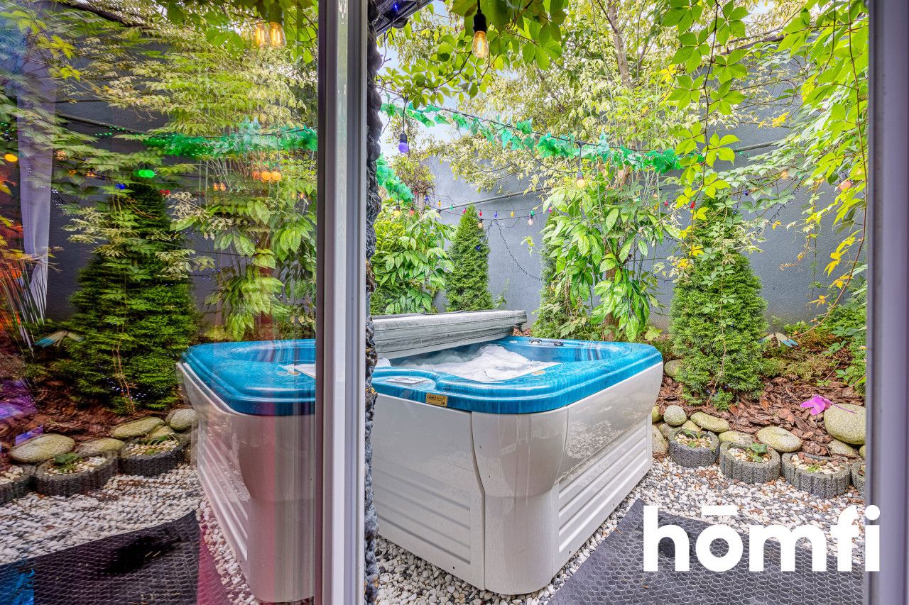 Hotel with a swimming pool, sauna, jacuzzi, salt cave and restaurant in Rzeszów - Комерційне приміщення - Продаж - Rzeszów, Budziwój