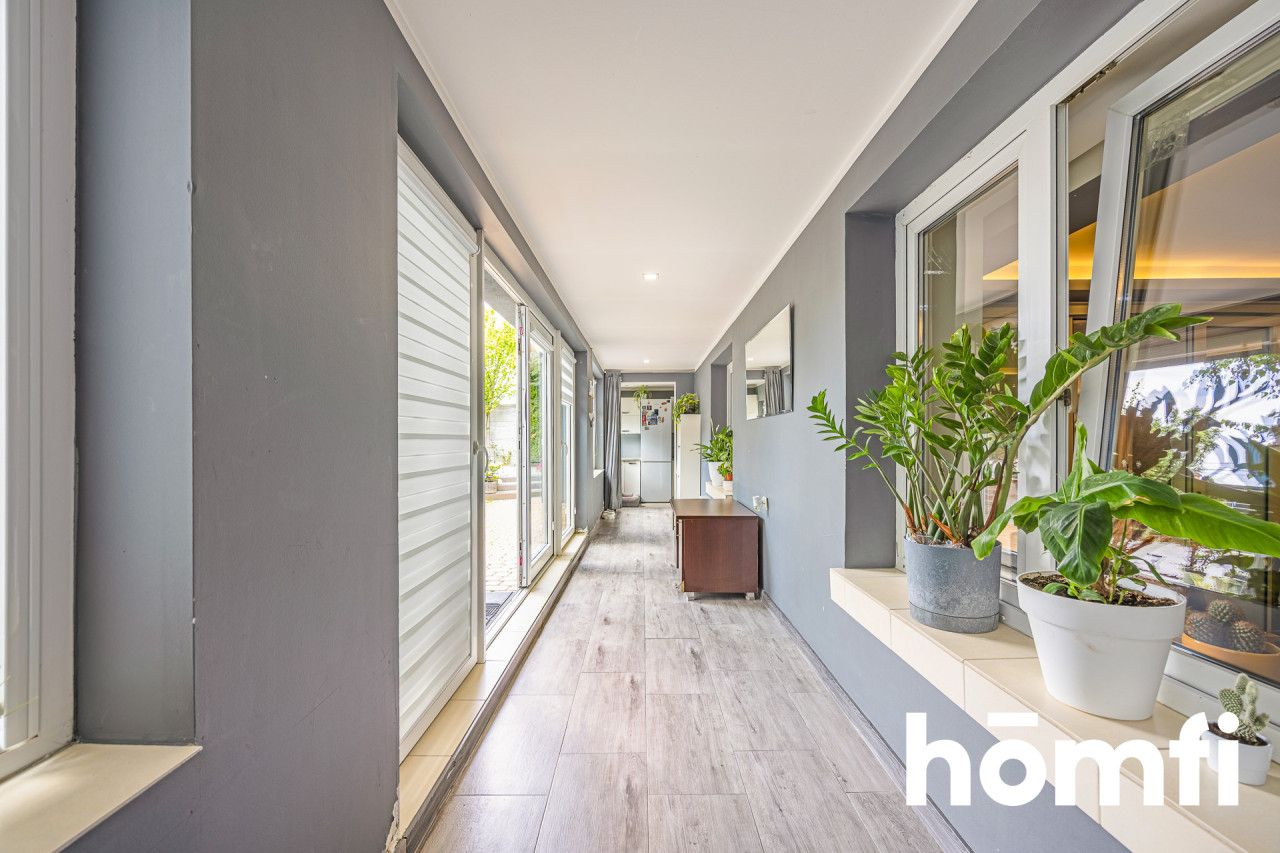 Hotel with a swimming pool, sauna, jacuzzi, salt cave and restaurant in Rzeszów - Комерційне приміщення - Продаж - Rzeszów, Budziwój