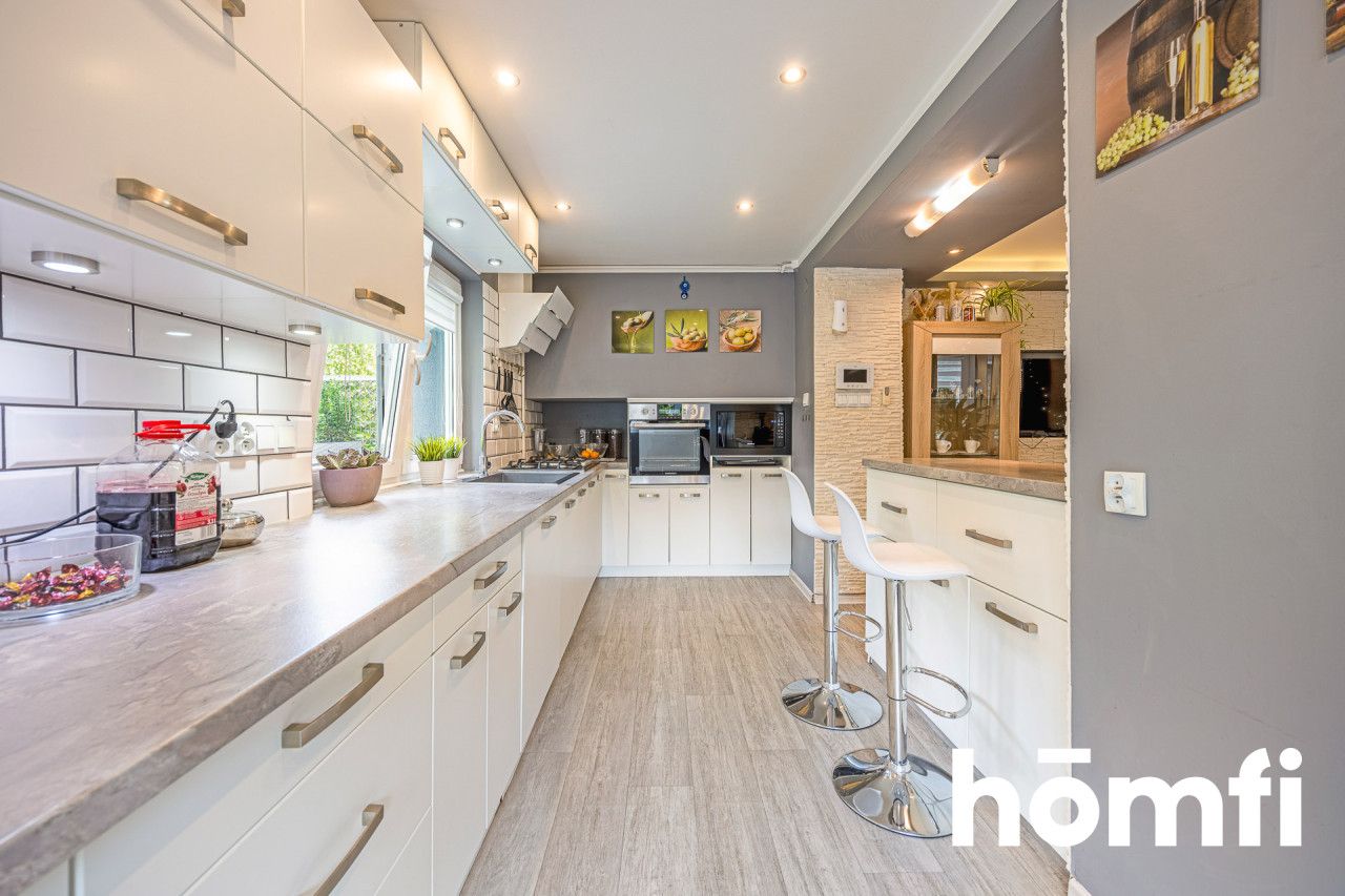 Hotel with a swimming pool, sauna, jacuzzi, salt cave and restaurant in Rzeszów - Комерційне приміщення - Продаж - Rzeszów, Budziwój