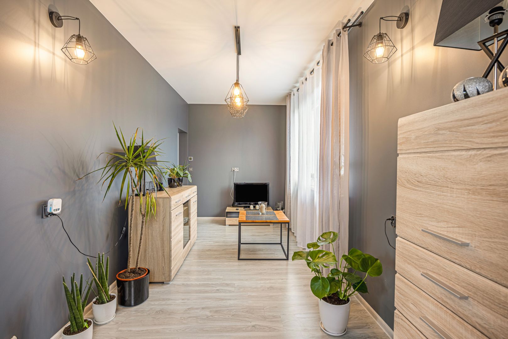 Na sprzedaż hotel z basenem, sauną, jacuzzi, grotą solną i restauracją w Rzeszowie - Lokal użytkowy - Sprzedaż - Rzeszów, Budziwój