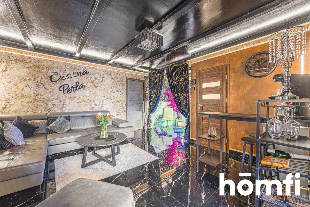 Hotel with a swimming pool, sauna, jacuzzi, salt cave and restaurant in Rzeszów - Комерційне приміщення - Продаж - Rzeszów, Budziwój