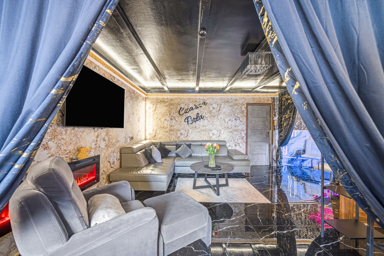 Na sprzedaż hotel z basenem, sauną, jacuzzi, grotą solną i restauracją w Rzeszowie - Lokal użytkowy - Sprzedaż - Rzeszów, Budziwój