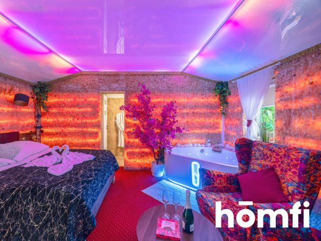 Hotel with a swimming pool, sauna, jacuzzi, salt cave and restaurant in Rzeszów - Комерційне приміщення - Продаж - Rzeszów, Budziwój